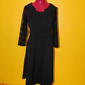 Hi Queen Black A-line black Midi dress